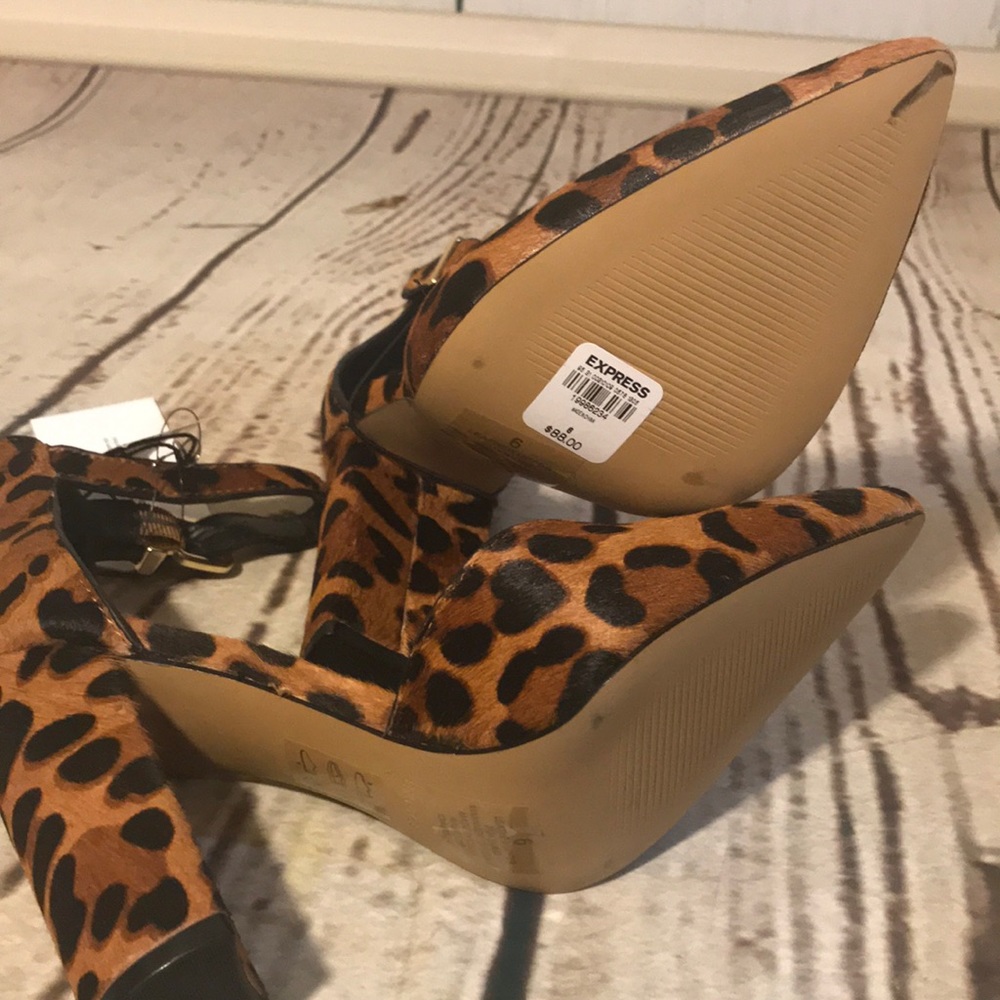 Shoes - Picture 5 of 5